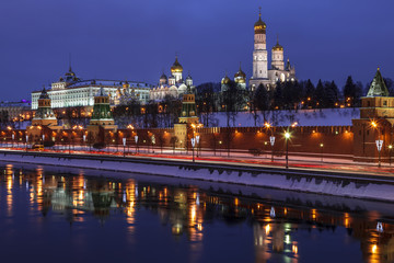 Fototapeta na wymiar The winter evening Moscow, the Kremlin and its reflection in the river. Russia