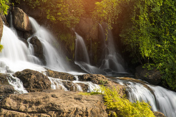 Obraz premium Beautiful waterfall landscape