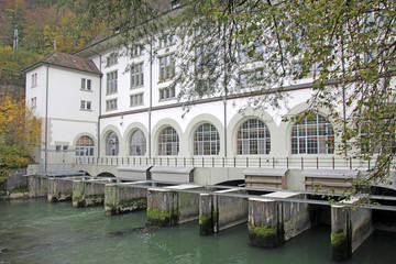 Fototapeta na wymiar Wasserkraftwerk Freiburg, Schweiz 