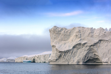 Fototapeta na wymiar huge glaciers on the frozen ocean