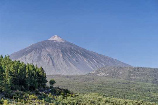 Scenic view of Mount Teide volcano rising from sea level up to 3718 meters (12198 ft). Tenerife, Canary Islands.
