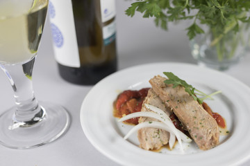 Ensalada de Ventresca con pimientos asados.