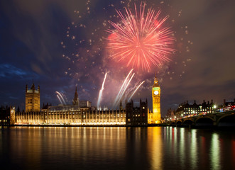 Fototapeta na wymiar fireworks display around Big Ben