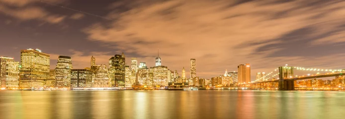 Foto op Plexiglas Night view of Manhattan and Brooklyn bridge © Elnur