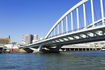 京都市風景　完成した築地大橋と築地市場