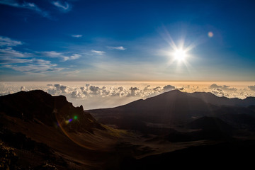 Fototapeta na wymiar Sunrise at Haleakala Maui