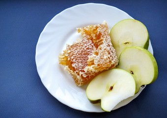 Соты и яблоки 