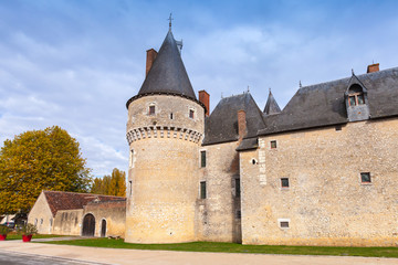 Fototapeta na wymiar Medieval french castle in Loire Valley