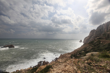Fototapeta na wymiar View along the coast path from South China