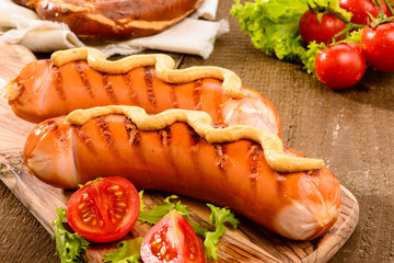 Wurstel grigliati  con verdure