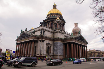 Fototapeta na wymiar SAINT PETERSBURG, RUSSIA - MAY 09, 2014: View of Isaac's cathedral dome or Isaakievskiy Sobor, architect Auguste de Montferrand.