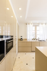 Bright fully equipped kitchen