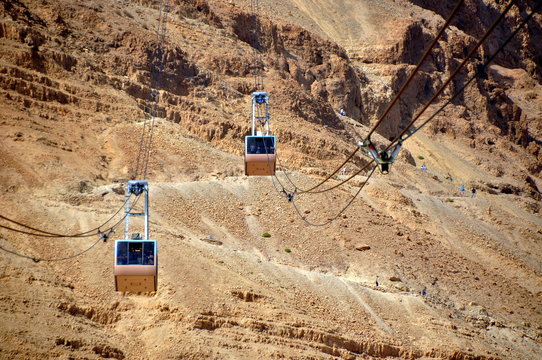 Seilbahn zum Hochplateau mit der Festung Masada