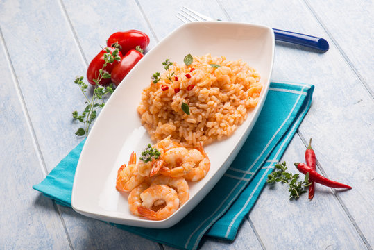 spicy risotto with shrimp and tomatoes