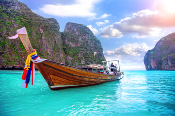 Long boat and blue water at Maya bay in Phi Phi Island, Krabi Th