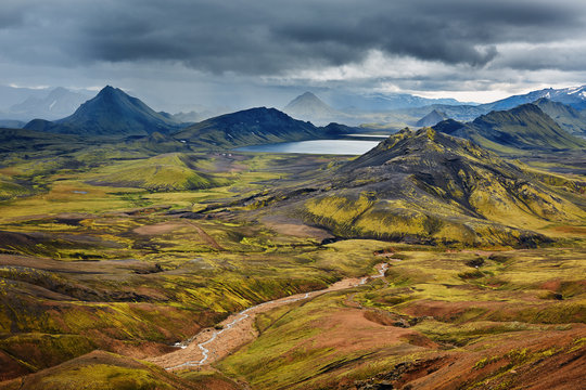 trekking in Iceland © vitaliymateha