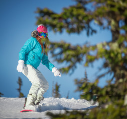 female snowboarder