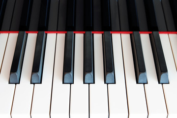 piano keyboard 