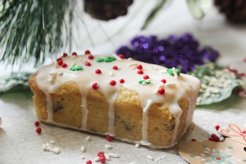 Obraz na płótnie Canvas Christmas Mini loaf cake , selective focus