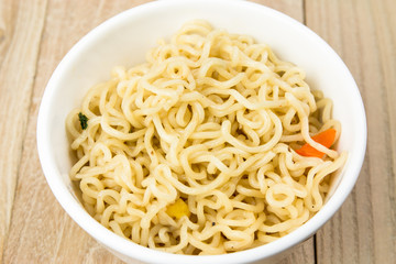 Cooked instant noodles in a bowl