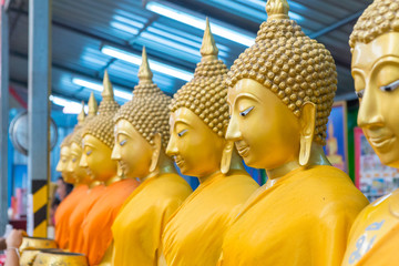 buddha statues