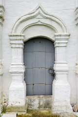 Fototapeta na wymiar Ancient iron doors