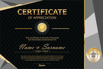 Certificate retro design template 