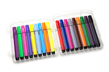 Obraz premium colored markers in box on the white background