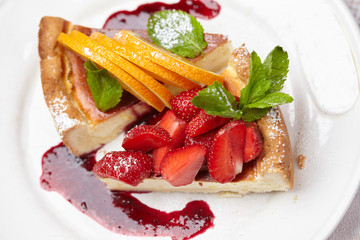 cheesecake with fruits