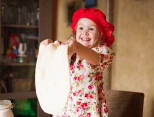  Knead dough, red hat, dough pizza, smile