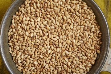 roasted sesame seeds