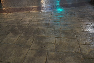 石畳　道　反射　夜　路地