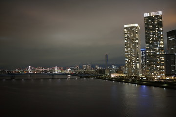 Fototapeta na wymiar 豊洲　夜景　湾岸　高層ビル　東京
