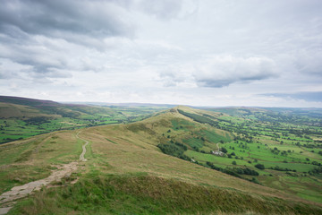 Fototapeta na wymiar Aussicht über den Hügeln des Peak District