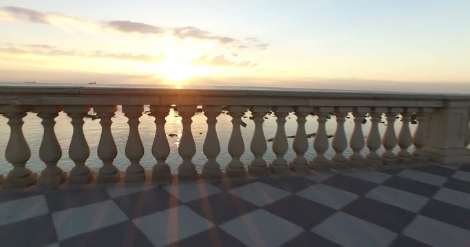 Livorno, differenti inquadrature della terrazza Mascagni. Riprese con steady camera. 