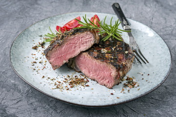 Barbecue Rib Eye Steak auf Teller
