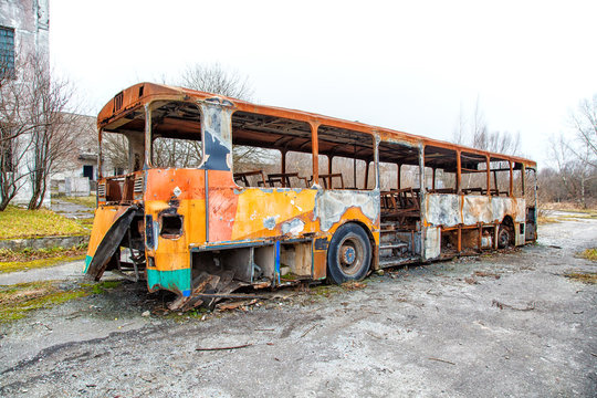 burned the abandoned bus