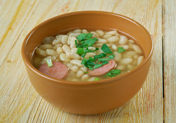 Romanian Bean Soup