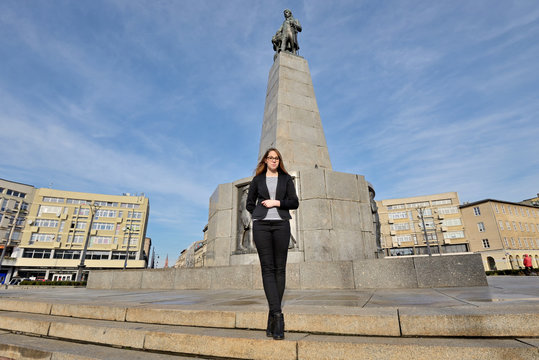 Fototapeta The woman in the city of Lodz