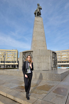 Fototapeta The woman in the city of Lodz