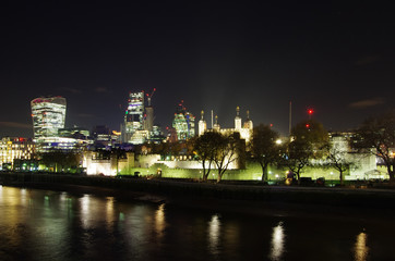 Fototapeta na wymiar London City skyline by night