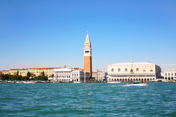 Fototapeta premium Doge Palace and campanile from San Marco basin