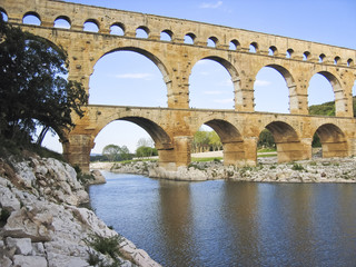 Fototapeta na wymiar Pont du Gard aqueduct nimes france