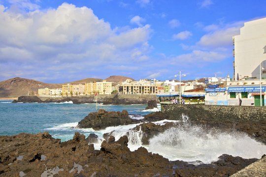 Playa de las Canteras Beach, Santa Catalina District, Las Palmas de Gran Canaria, Gran Canaria, Canary Islands, Spain, Atlantic Ocean