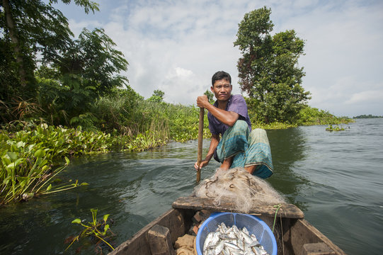 A fisherman on Kaptai Lake in the Chittagong Hill Tracts in Bangladesh