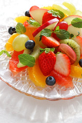 フレッシュフルーツサラダ, Plate of healthy fresh fruit salad