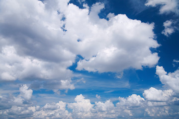 Obraz na płótnie Canvas Cloudy sky
