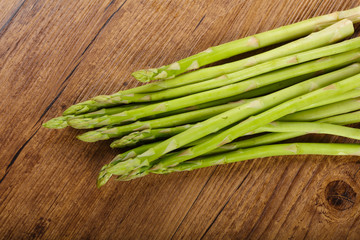 Raw green asparagus
