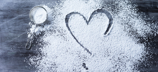 Heart made out of icing powder
