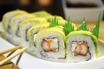 Sushi con aguacate